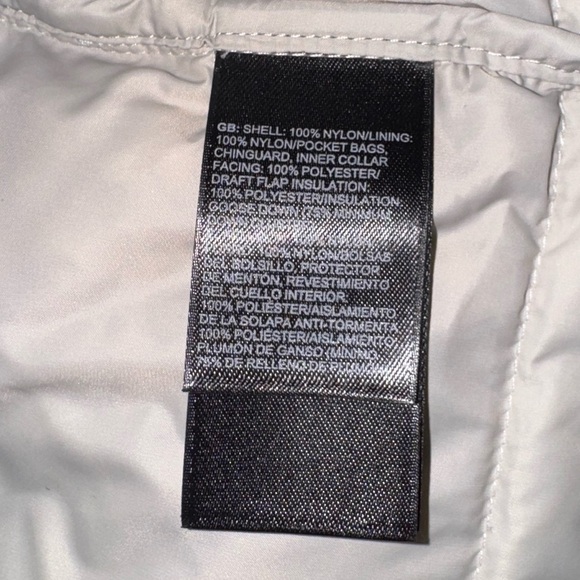 The North Face Long Puffer Jacket 💥 HOST PICK - Picture 6 of 14